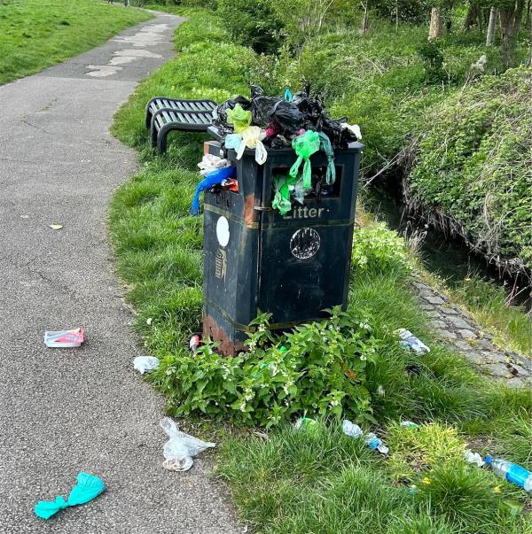 Why aren’t these emptied? This was in Friday afternoon -Braunstone Park Footpaths, Leicester