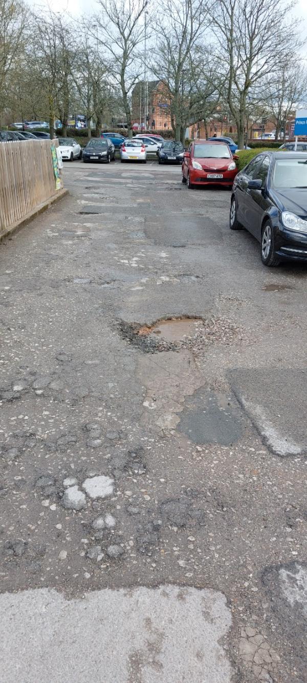 The road  are damage from  last few years near  prince phihouse-31 Arnold Street, Leicester, LE1 2LA