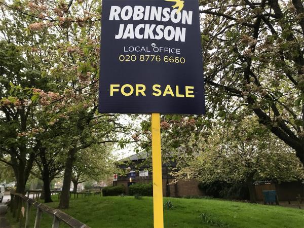 Estate agent board from post -3 Holmshaw Close, London, SE26 4TH